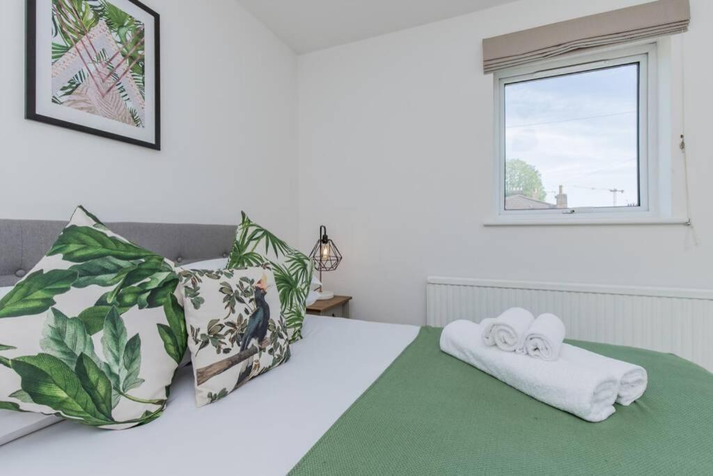 Stylish Townhouse In The Heart Of Summertown อ็อกซ์ฟอร์ด ภายนอก รูปภาพ